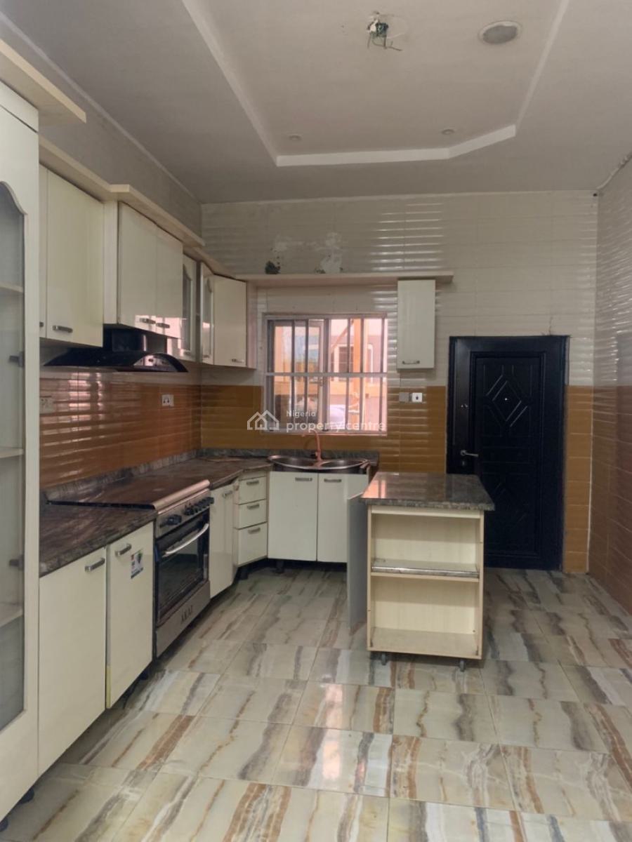 Decent & Spacious 4 Bedroom Semi Detached Duplex with Bq, Chevron, Lekki, Lagos, Semi-detached Duplex for Rent