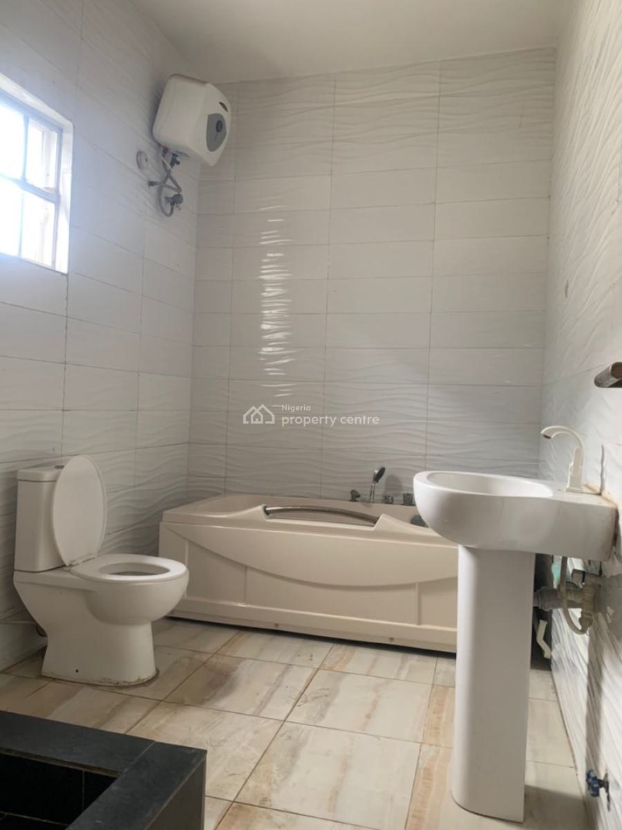 Decent & Spacious 4 Bedroom Semi Detached Duplex with Bq, Chevron, Lekki, Lagos, Semi-detached Duplex for Rent