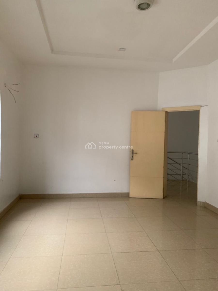Decent & Spacious 4 Bedroom Semi Detached Duplex with Bq, Chevron, Lekki, Lagos, Semi-detached Duplex for Rent