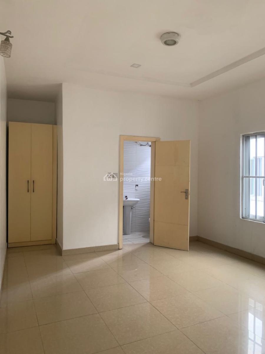 Decent & Spacious 4 Bedroom Semi Detached Duplex with Bq, Chevron, Lekki, Lagos, Semi-detached Duplex for Rent