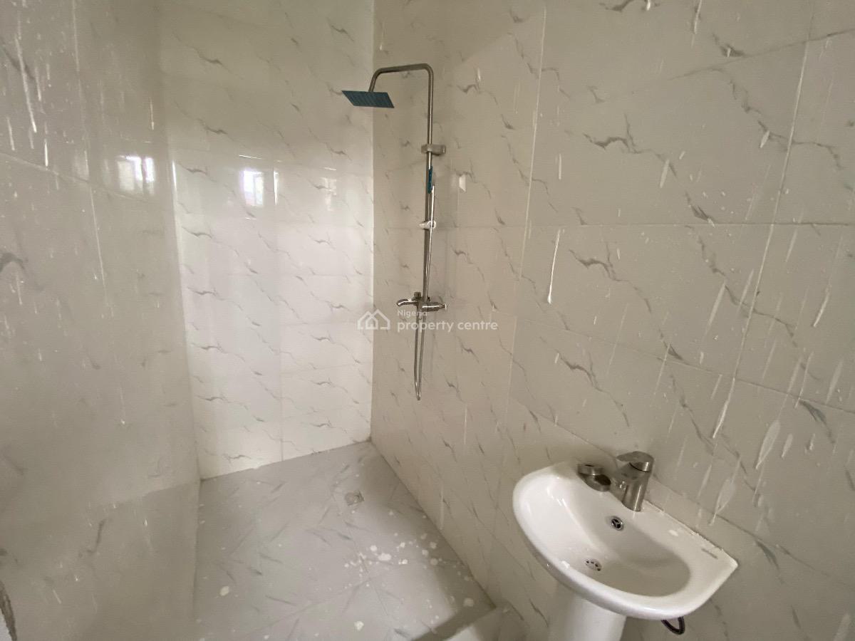 Brand New Luxury 2 Bedroom Flat, Abraham Adesanya Scheme, Ajah, Lagos, Flat / Apartment for Rent