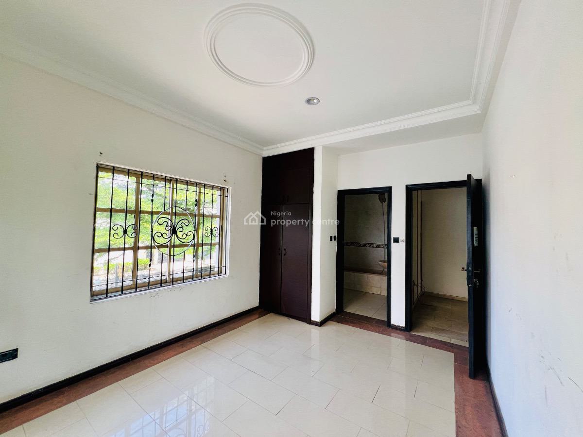 Massive 4 Bedroom Duplex with Bq, Lekki Phase 1, Lekki, Lagos, Semi-detached Duplex for Rent