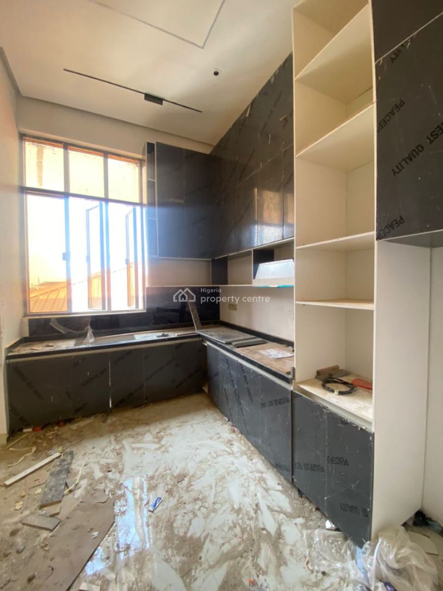 Modern 3-bedroom Apartments with Swimming Pool, Lekki Phase 1, Lekki, Lagos, Flat / Apartment for Sale