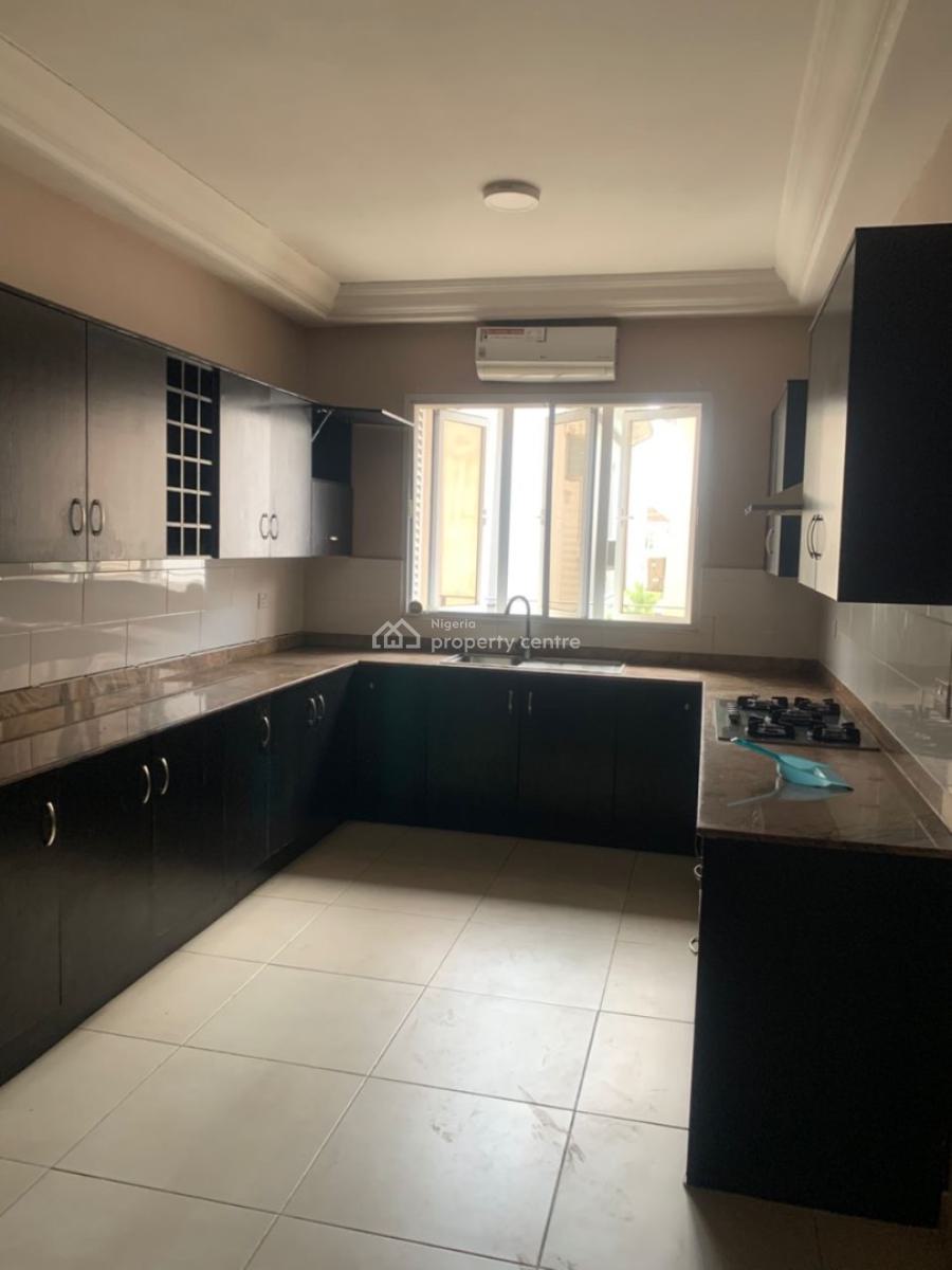Neat 3 Bedroom Apartment Within a Secured Environment, Chevron, Lekki, Lagos, Flat / Apartment for Rent