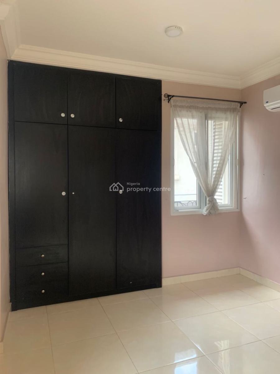 Neat 3 Bedroom Apartment Within a Secured Environment, Chevron, Lekki, Lagos, Flat / Apartment for Rent