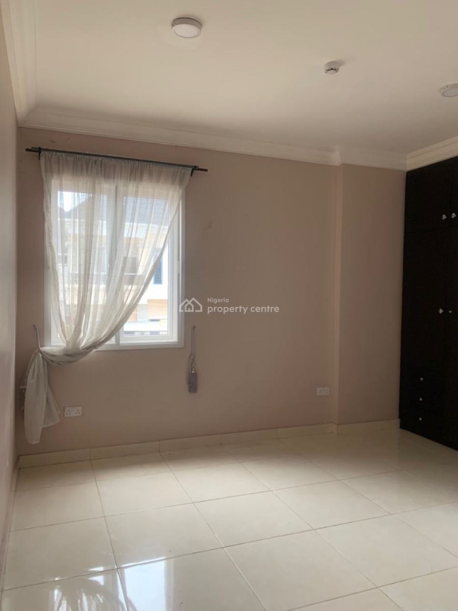 Neat 3 Bedroom Apartment Within a Secured Environment, Chevron, Lekki, Lagos, Flat / Apartment for Rent