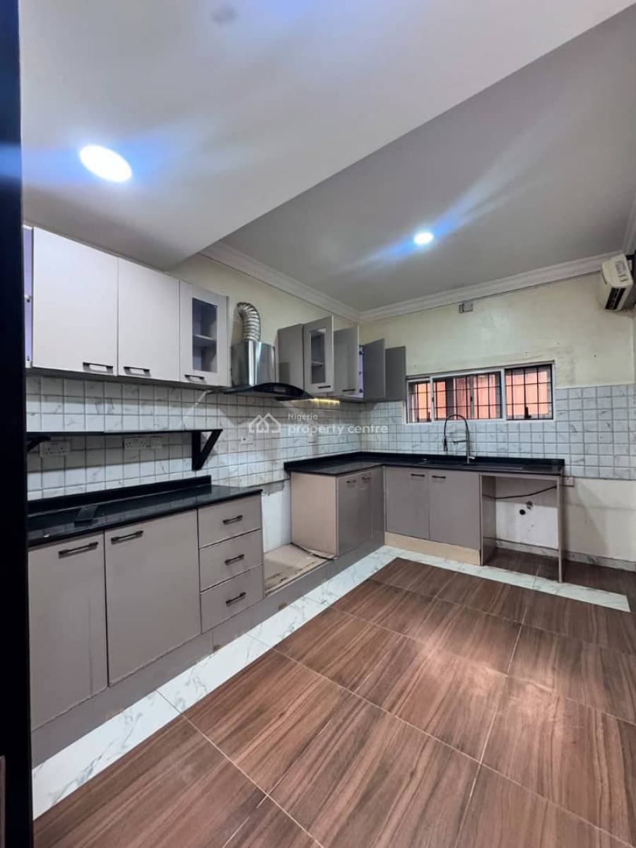 4 Bedroom Terrace with Bq 2 Living Rooms, Maitama District, Abuja, Terraced Duplex for Sale