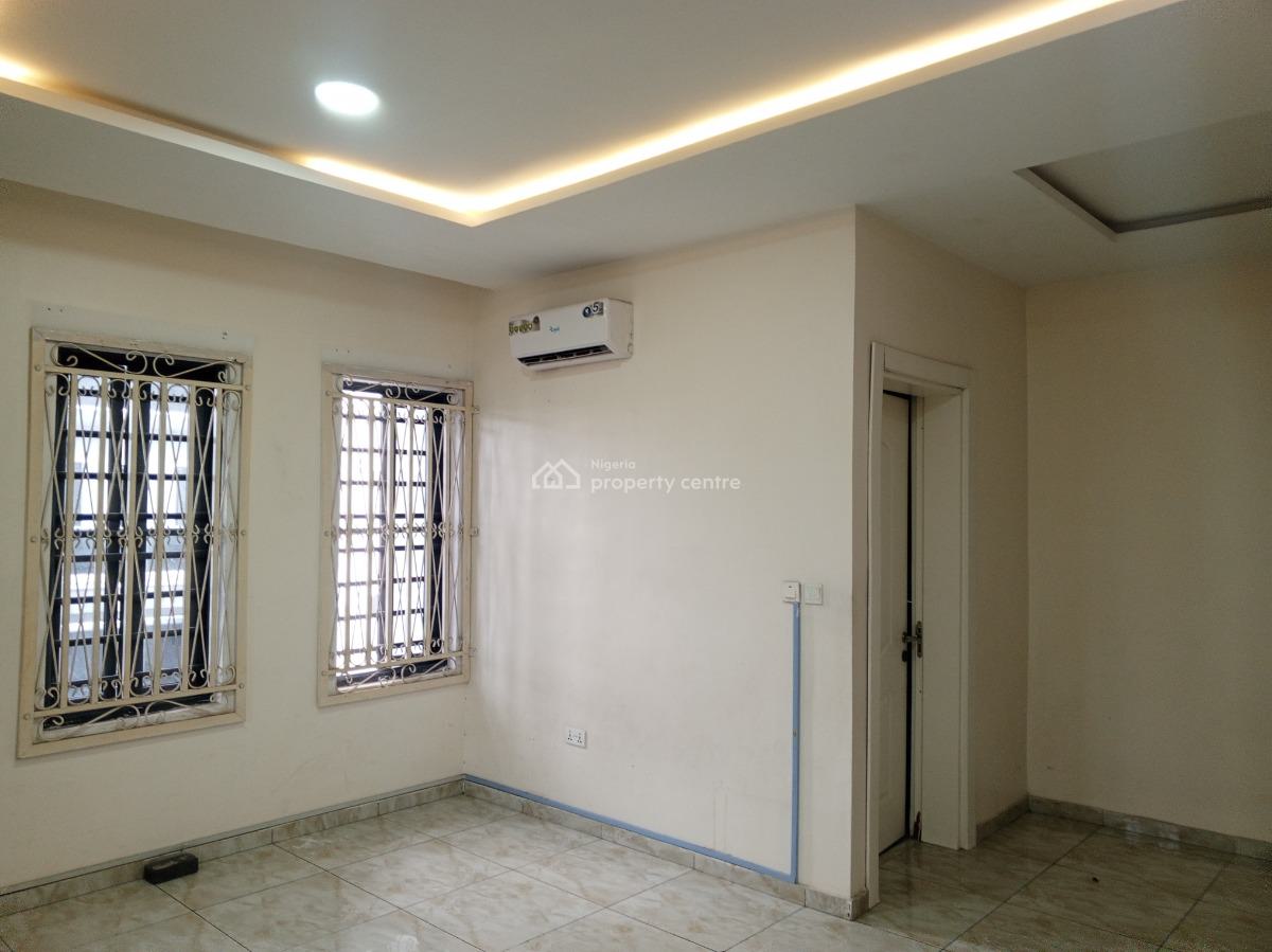 Luxury 4 Bedroom Terrace Duplex with Bq in Secured Estate, Off Admiralty Way, Lekki Phase 1, Lekki, Lagos, Terraced Duplex for Rent