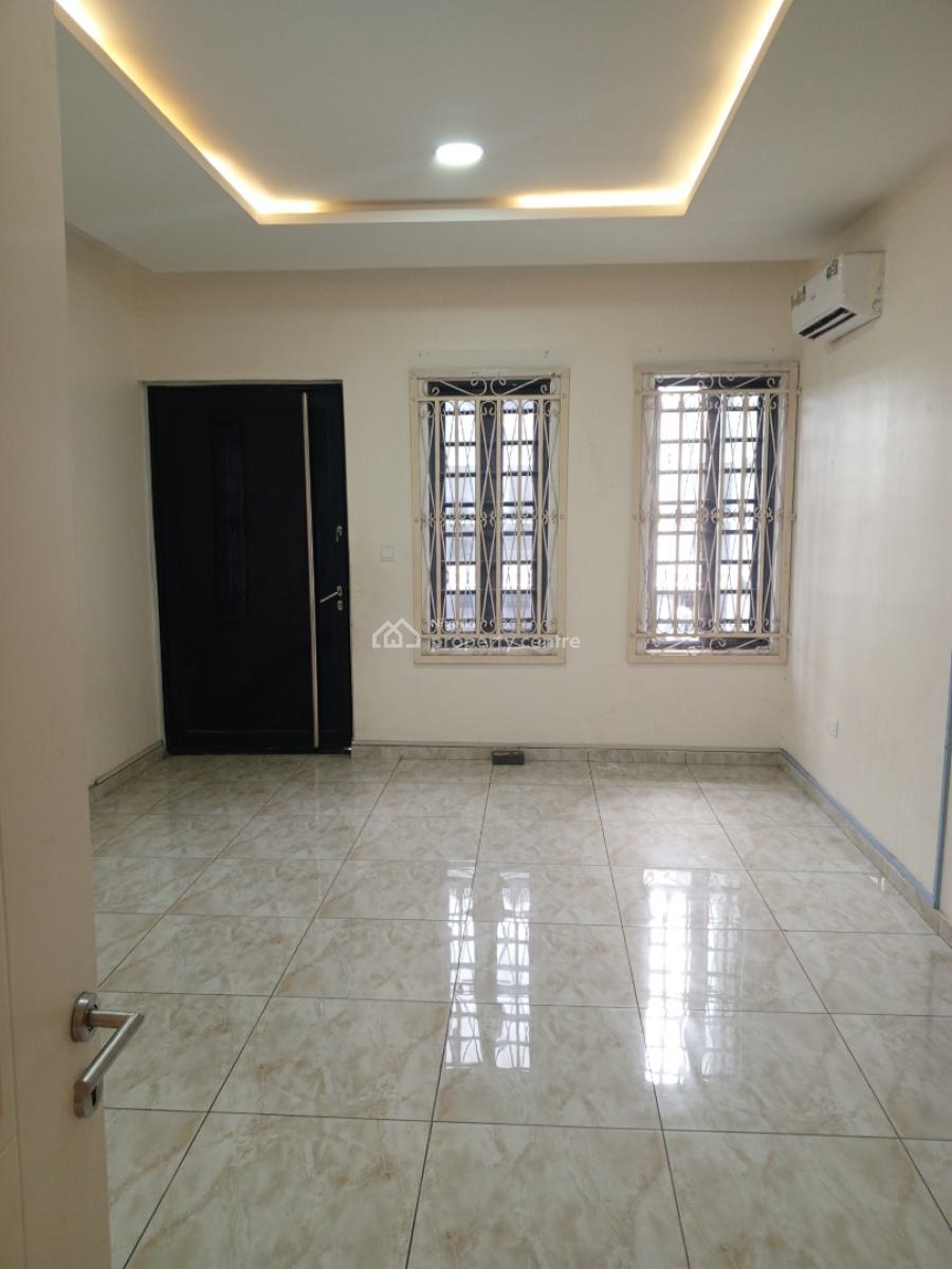 Luxury 4 Bedroom Terrace Duplex with Bq in Secured Estate, Off Admiralty Way, Lekki Phase 1, Lekki, Lagos, Terraced Duplex for Rent