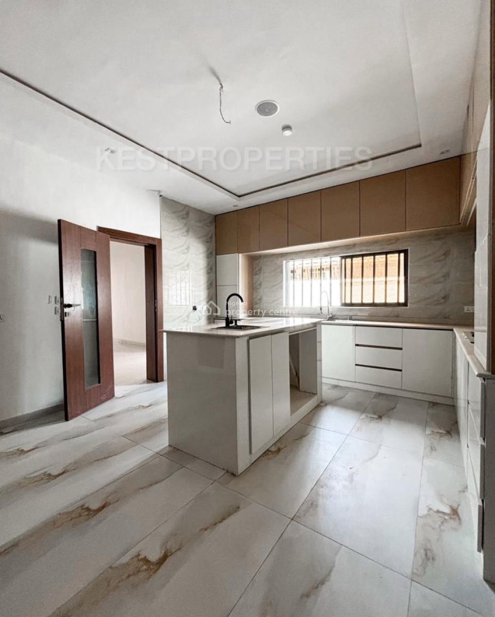 5 Bedroom Semi Detached Duplex, Lekki Phase 1, Lekki, Lagos, Semi-detached Duplex for Sale