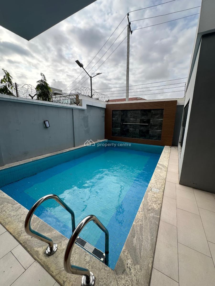 Nicely Built 3 Bedroom Apartment with Bq, Elevator, Pool & Gym, Lekki Phase 1, Lekki, Lagos, Flat / Apartment for Rent