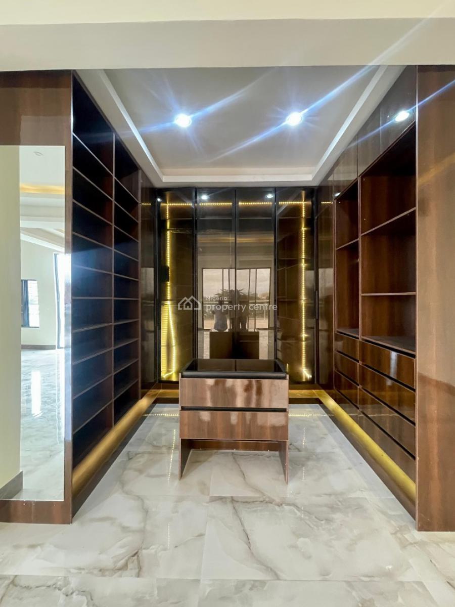Amazing 5 Bedroom Massive Penthouse with 2 Bqs, Bourdillion, Ikoyi, Lagos, Detached Duplex for Sale