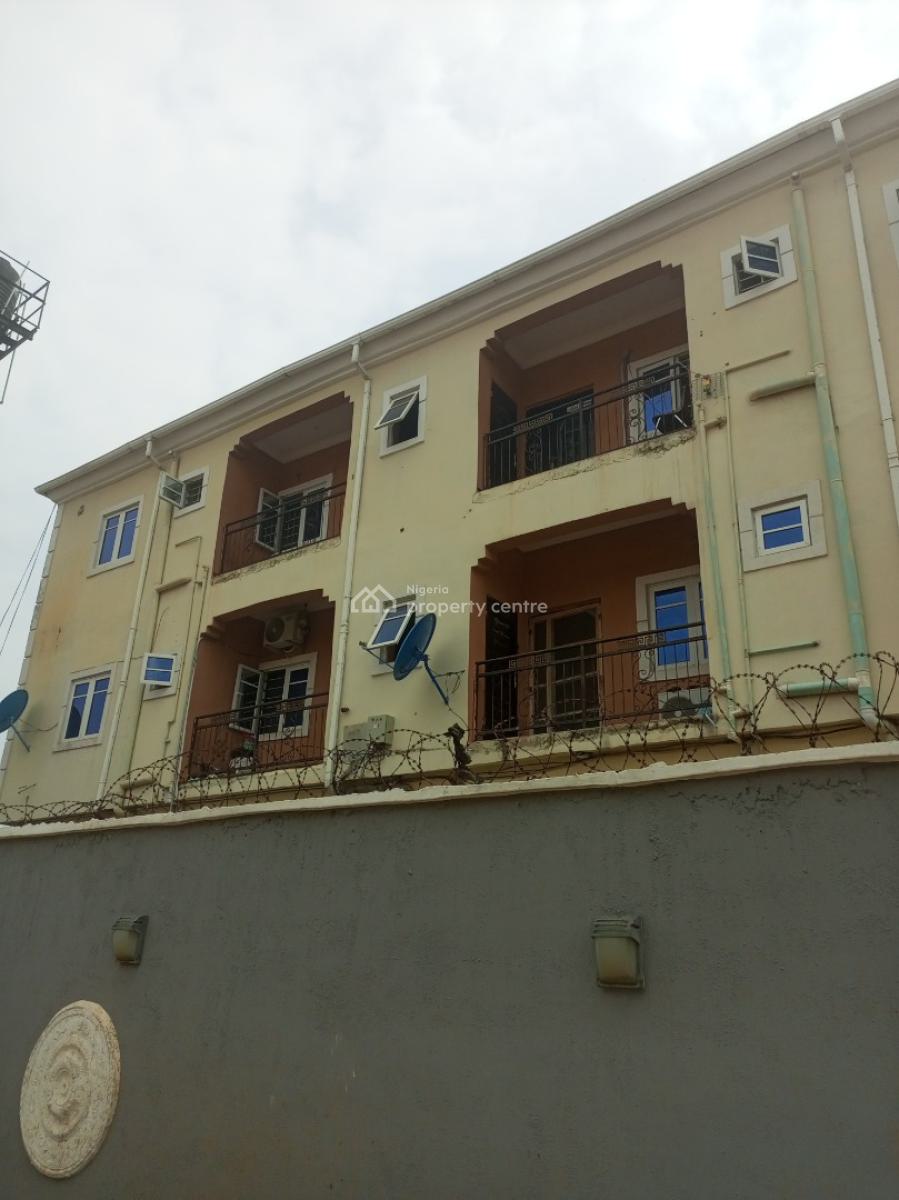 Clean 2 Bedroom, Bucknor Estate, Isolo, Lagos, Flat / Apartment for Rent