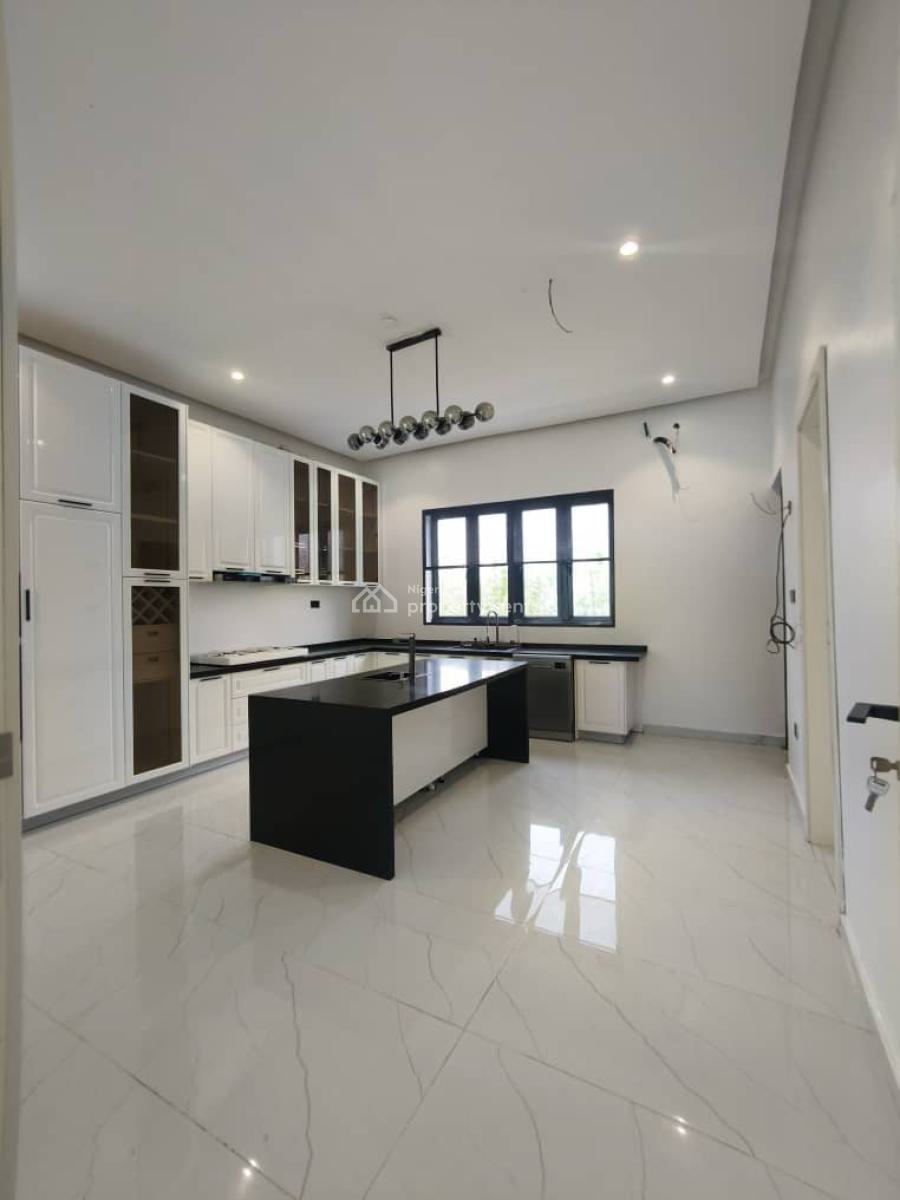 Luxurious Well Built with Details 5 Bedroom Fully Detached Dupled with 2 Rooms, Chevron, Lekki, Lagos, Detached Duplex for Sale