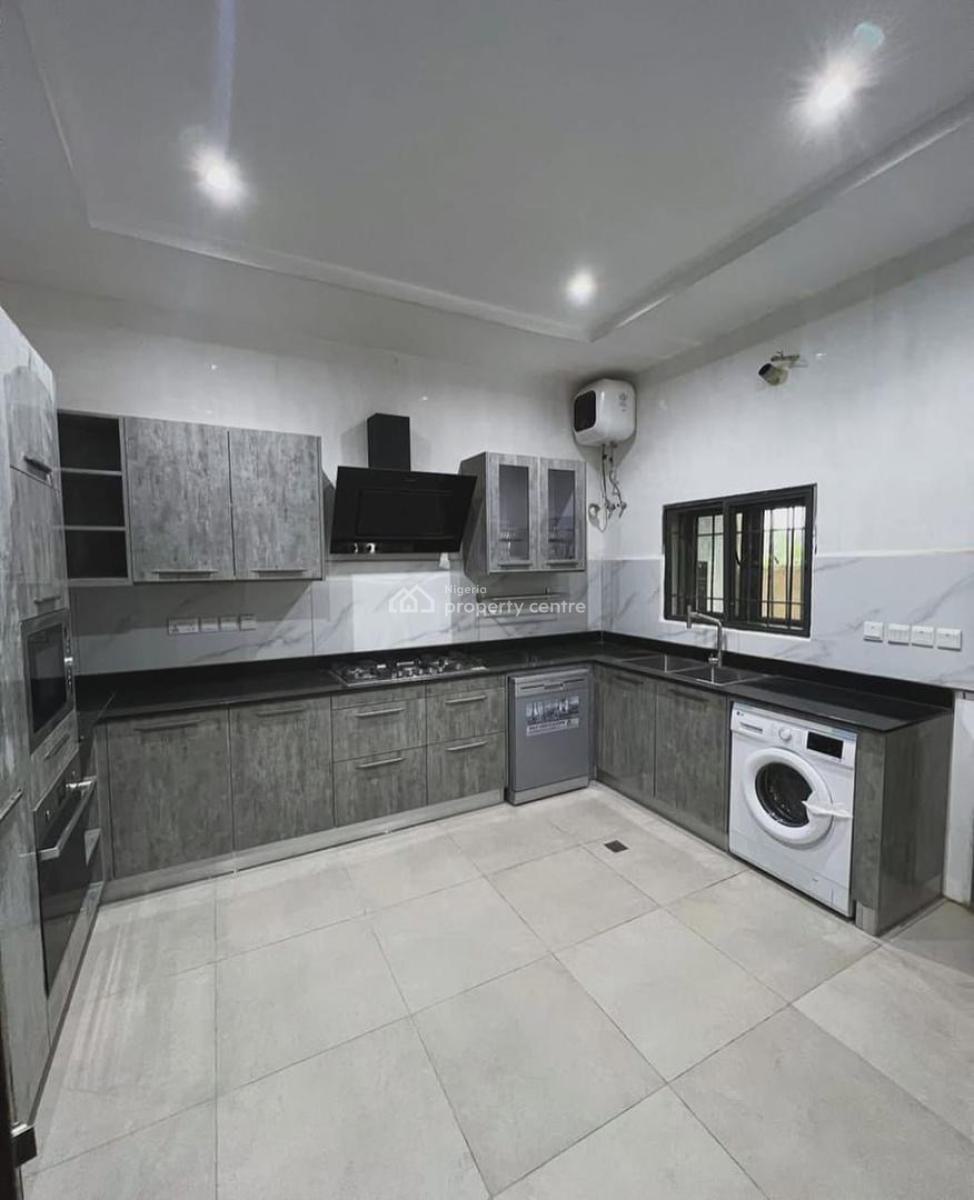 Luxury 4 Bedrooms Tarreced Duplex with Bq, Guzape District, Abuja, Terraced Duplex for Rent