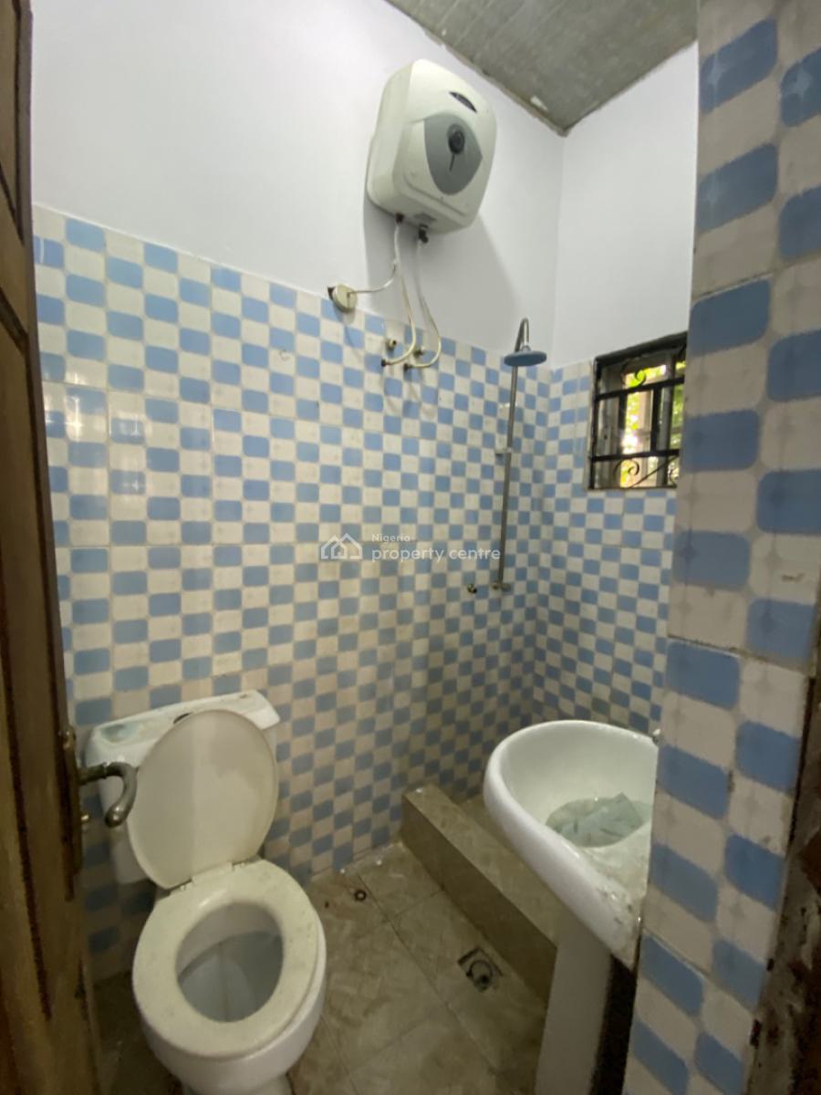 an Executive Two Bedrooms Flat, Peace Land Estate, Ogombo, Off Abraham Adesanya, Ajah, Lagos, Flat / Apartment for Rent