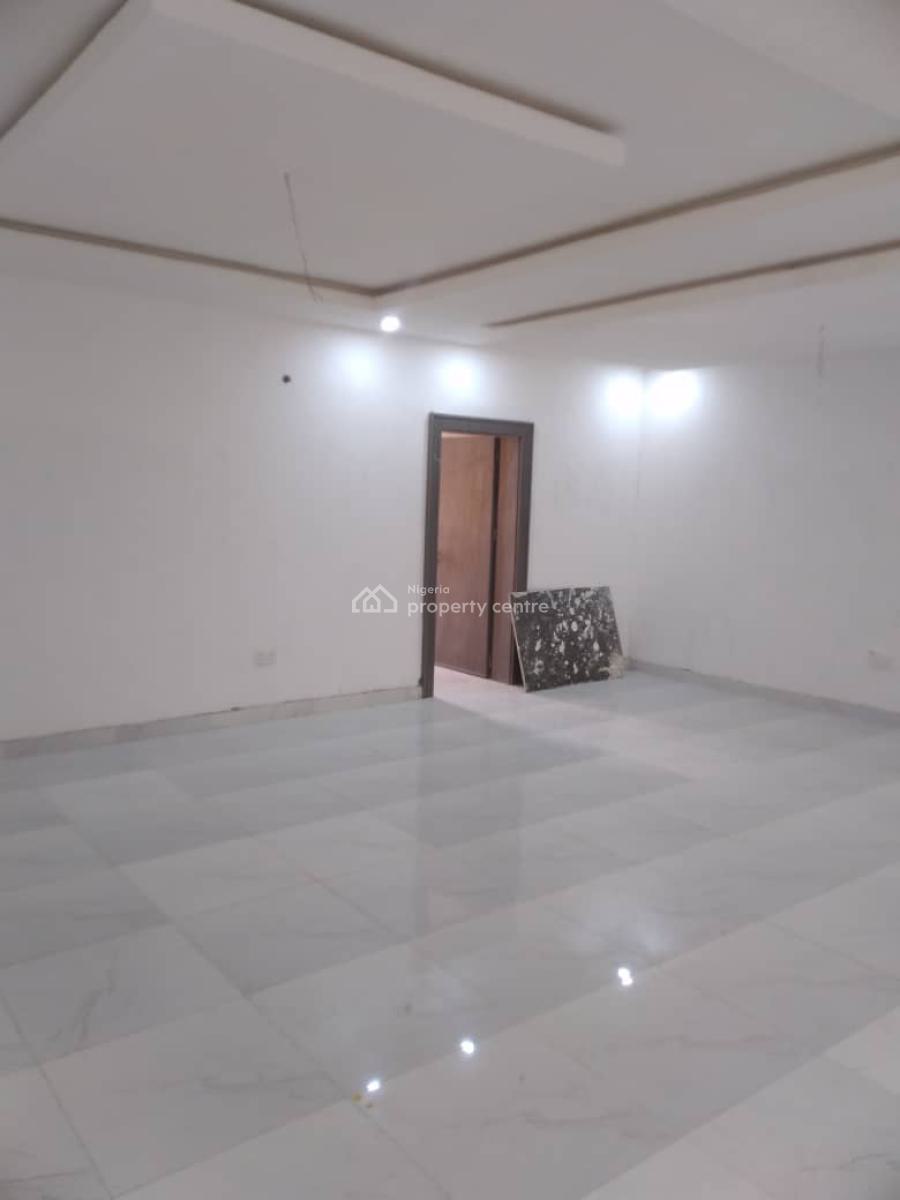 Standard 3 Bedrooms Flat with Bq, New Road Alpha Beach, Chevron, Lekki, Lagos, Flat / Apartment for Rent