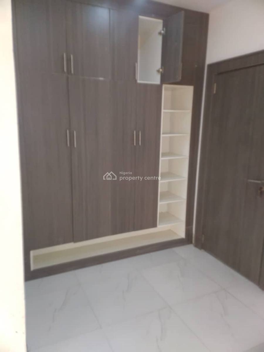 Standard 3 Bedrooms Flat with Bq, New Road Alpha Beach, Chevron, Lekki, Lagos, Flat / Apartment for Rent
