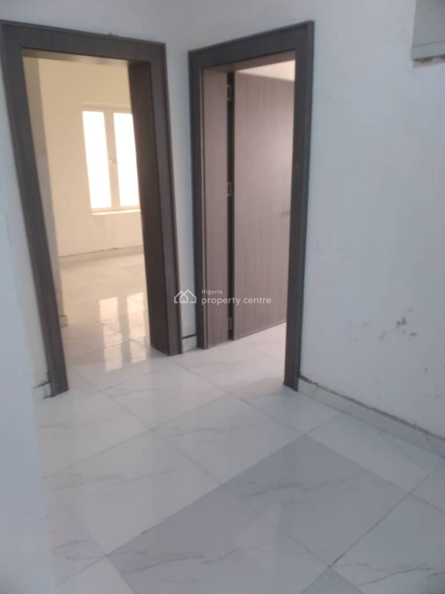 Standard 3 Bedrooms Flat with Bq, New Road Alpha Beach, Chevron, Lekki, Lagos, Flat / Apartment for Rent