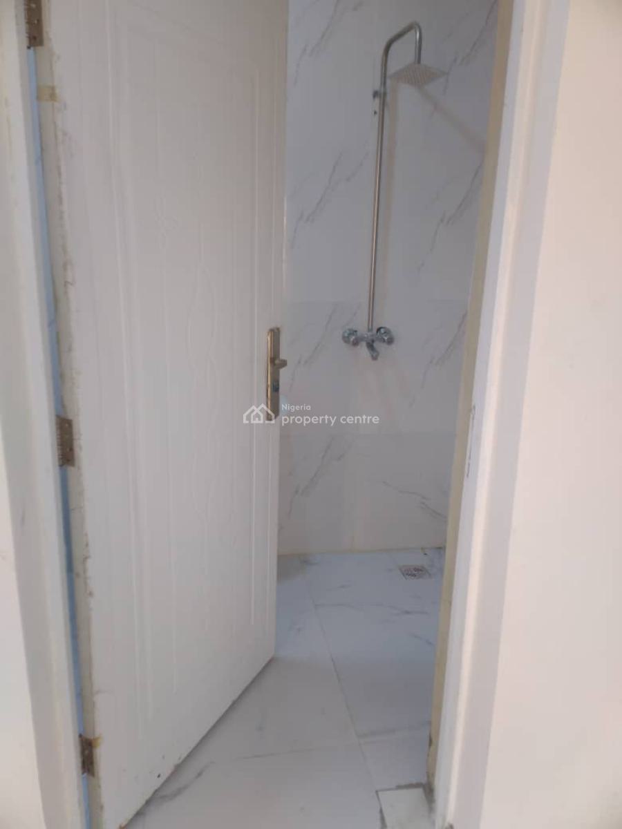 Standard 3 Bedrooms Flat with Bq, New Road Alpha Beach, Chevron, Lekki, Lagos, Flat / Apartment for Rent