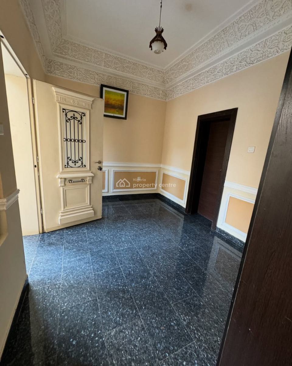 a Well-built Serviced 3 Bedroom Semi-detached Duplex + 1bq, Maitama District, Abuja, Semi-detached Duplex for Rent