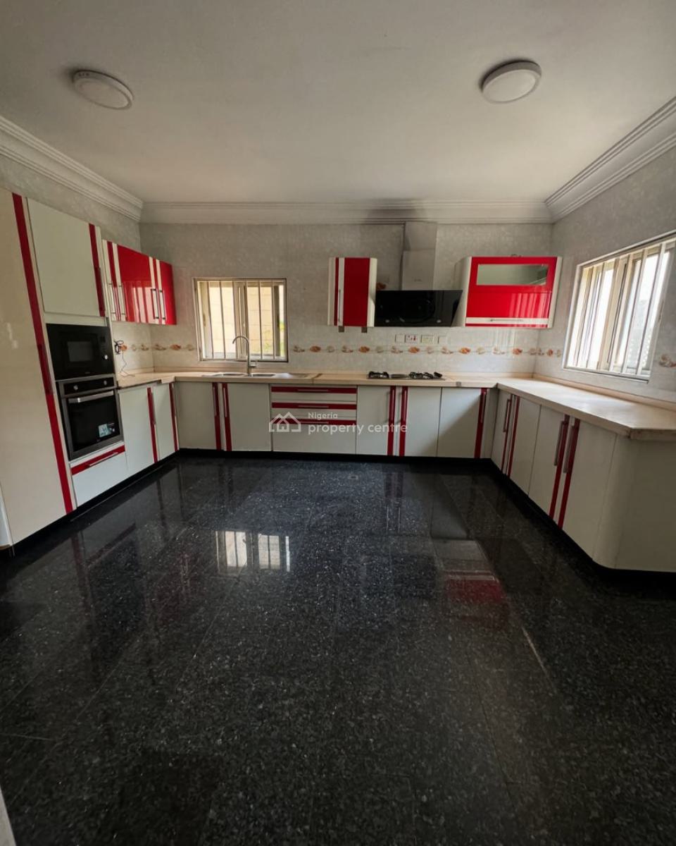 a Well-built Serviced 3 Bedroom Semi-detached Duplex + 1bq, Maitama District, Abuja, Semi-detached Duplex for Rent