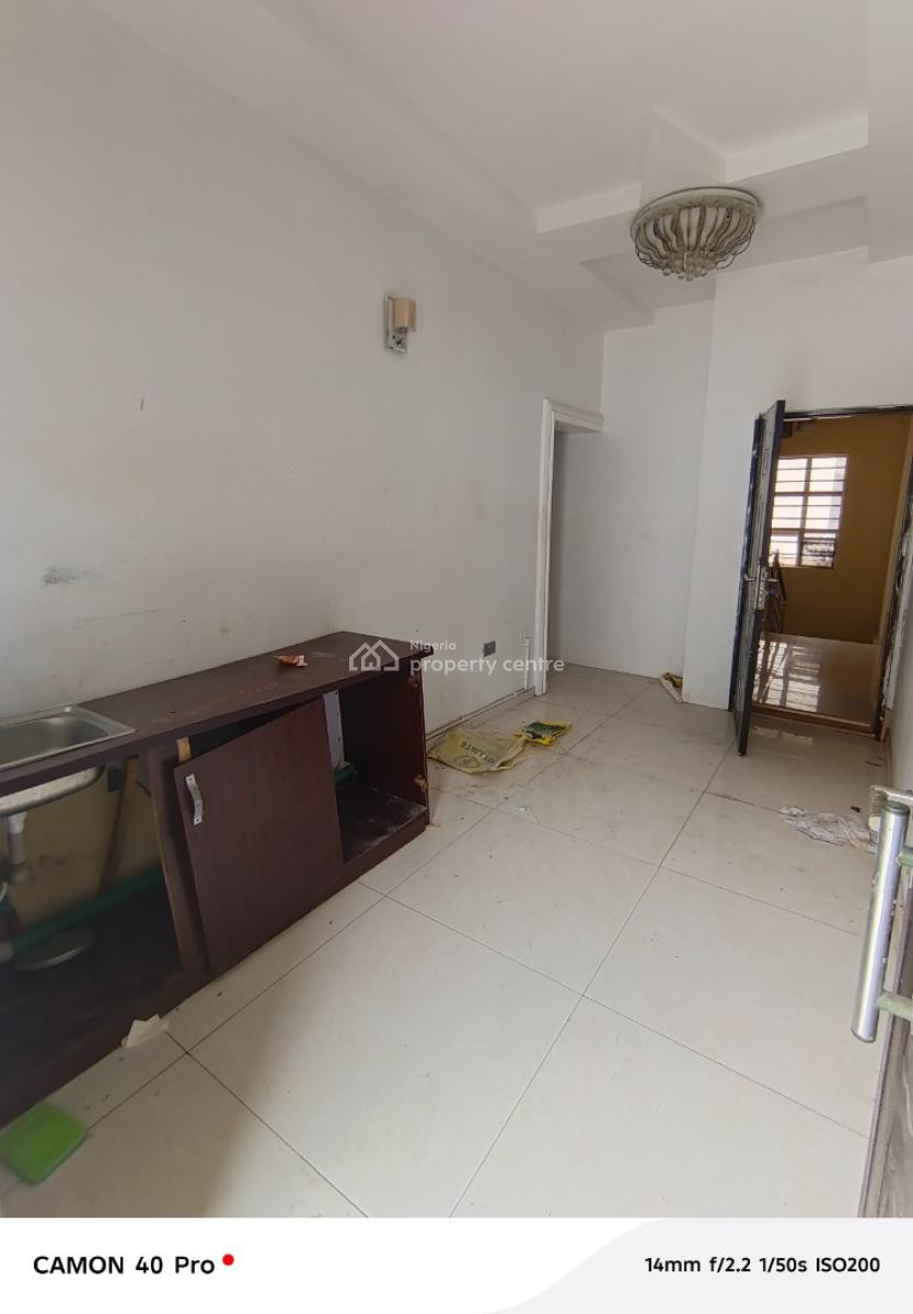 Portable Mini Flat with Small Parlour, Ikota Villa Before Gra Gate, Lekki, Lagos, Mini Flat (room and Parlour) for Rent