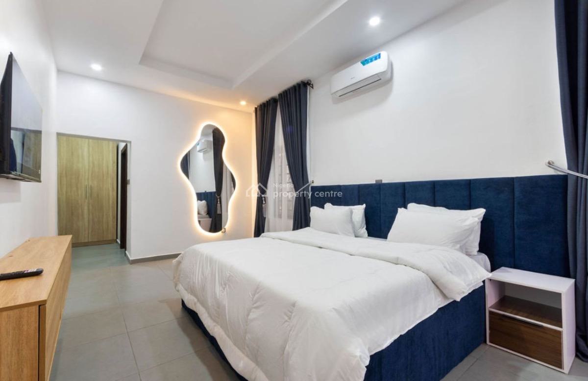 Brand New 3 Bedroom Luxury Apartment Alert!, Lekki Phase 1, Lekki, Lagos, Flat / Apartment Short Let