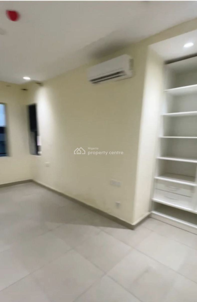 2 Bedroom Apartment Waterfront Admiralty Road, Cinema, Elevator, Swimming Pool, Off Admiralty Way, Lekki Phase 1, Lekki, Lagos, Flat / Apartment for Rent