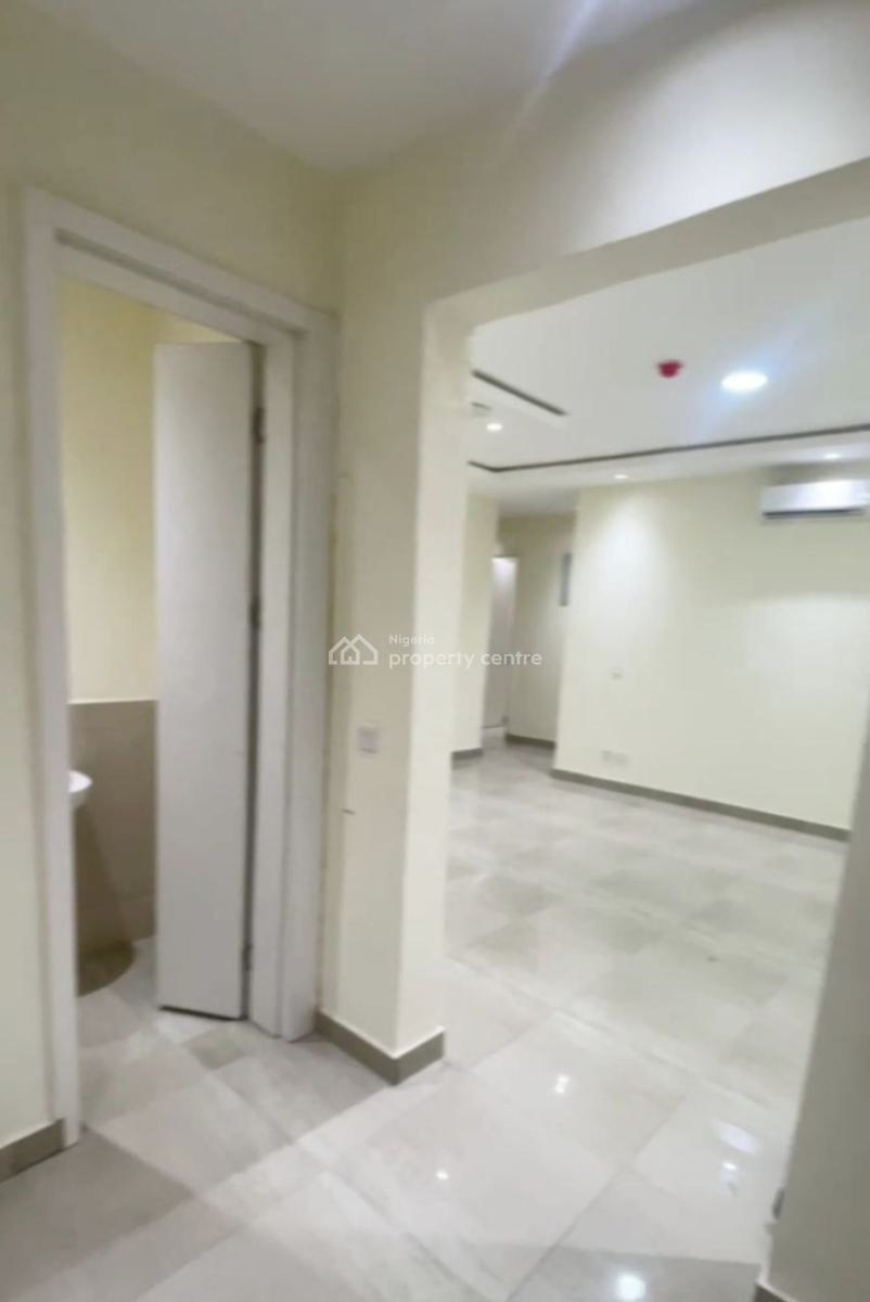 2 Bedroom Apartment Waterfront Admiralty Road, Cinema, Elevator, Swimming Pool, Off Admiralty Way, Lekki Phase 1, Lekki, Lagos, Flat / Apartment for Rent
