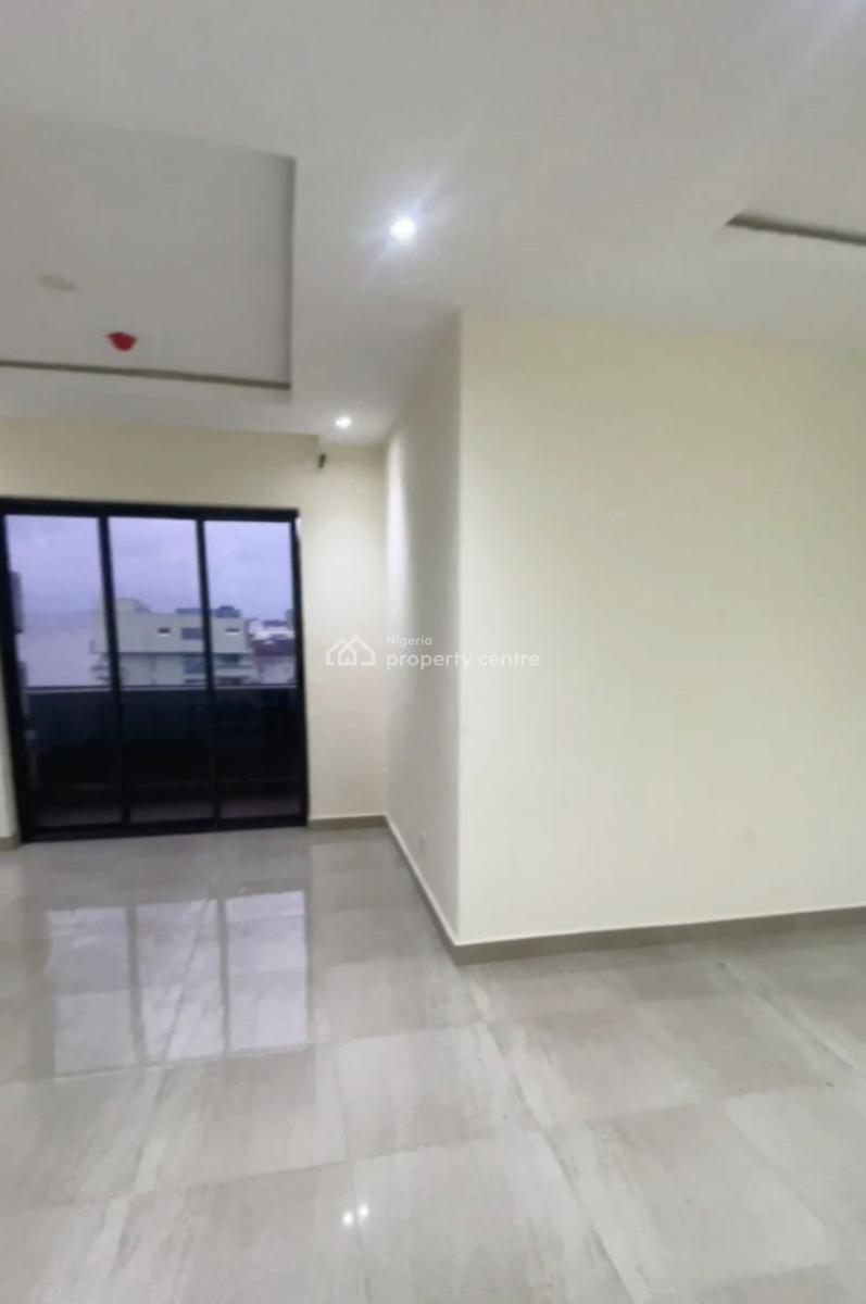 2 Bedroom Apartment Waterfront Admiralty Road, Cinema, Elevator, Swimming Pool, Off Admiralty Way, Lekki Phase 1, Lekki, Lagos, Flat / Apartment for Rent