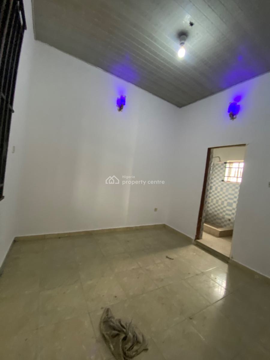 an Executive One Bedroom Flat, Peace Land Estate, Ogombo, Ajah, Lagos, Mini Flat (room and Parlour) for Rent