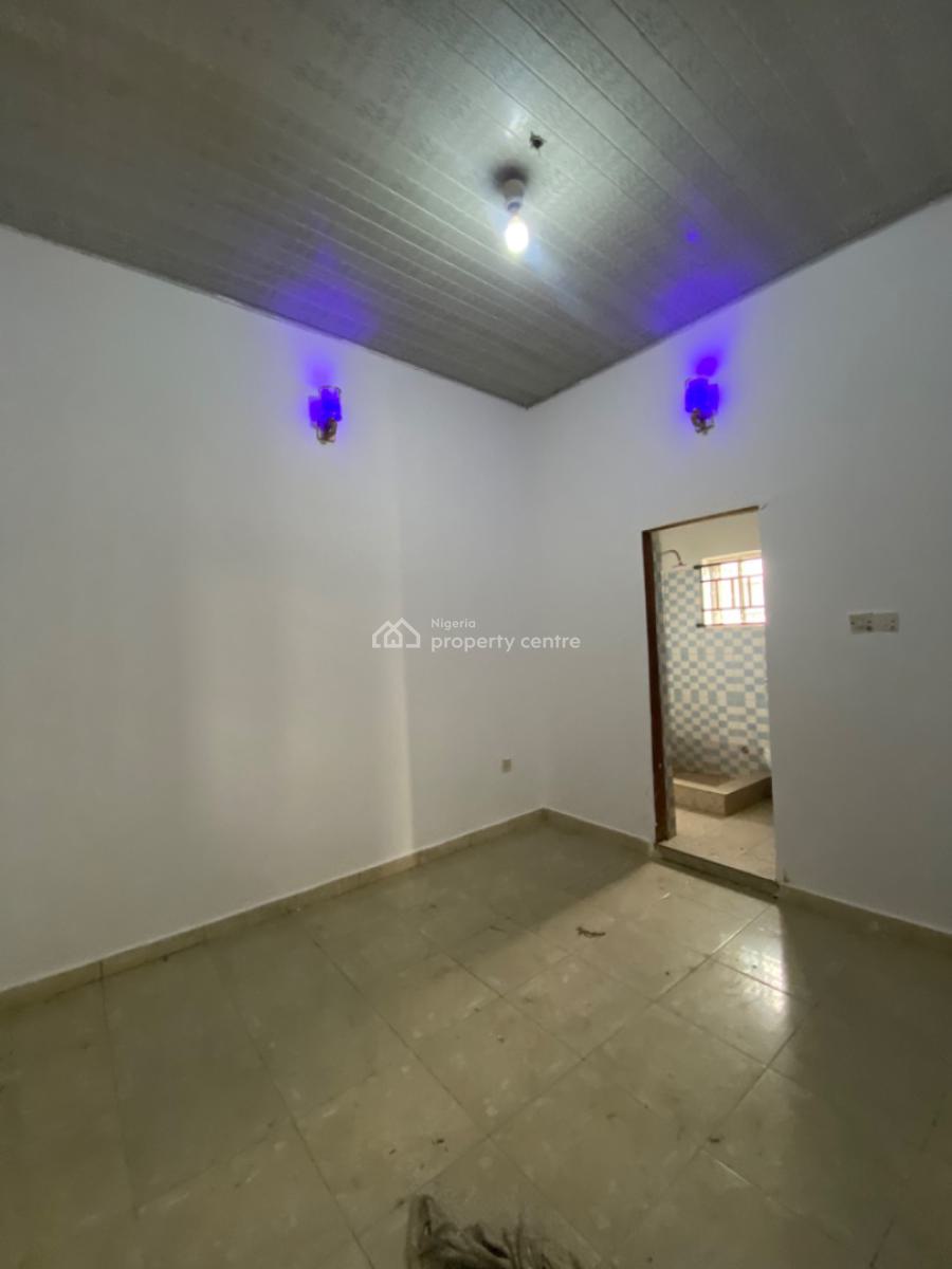 an Executive One Bedroom Flat, Peace Land Estate, Ogombo, Ajah, Lagos, Mini Flat (room and Parlour) for Rent