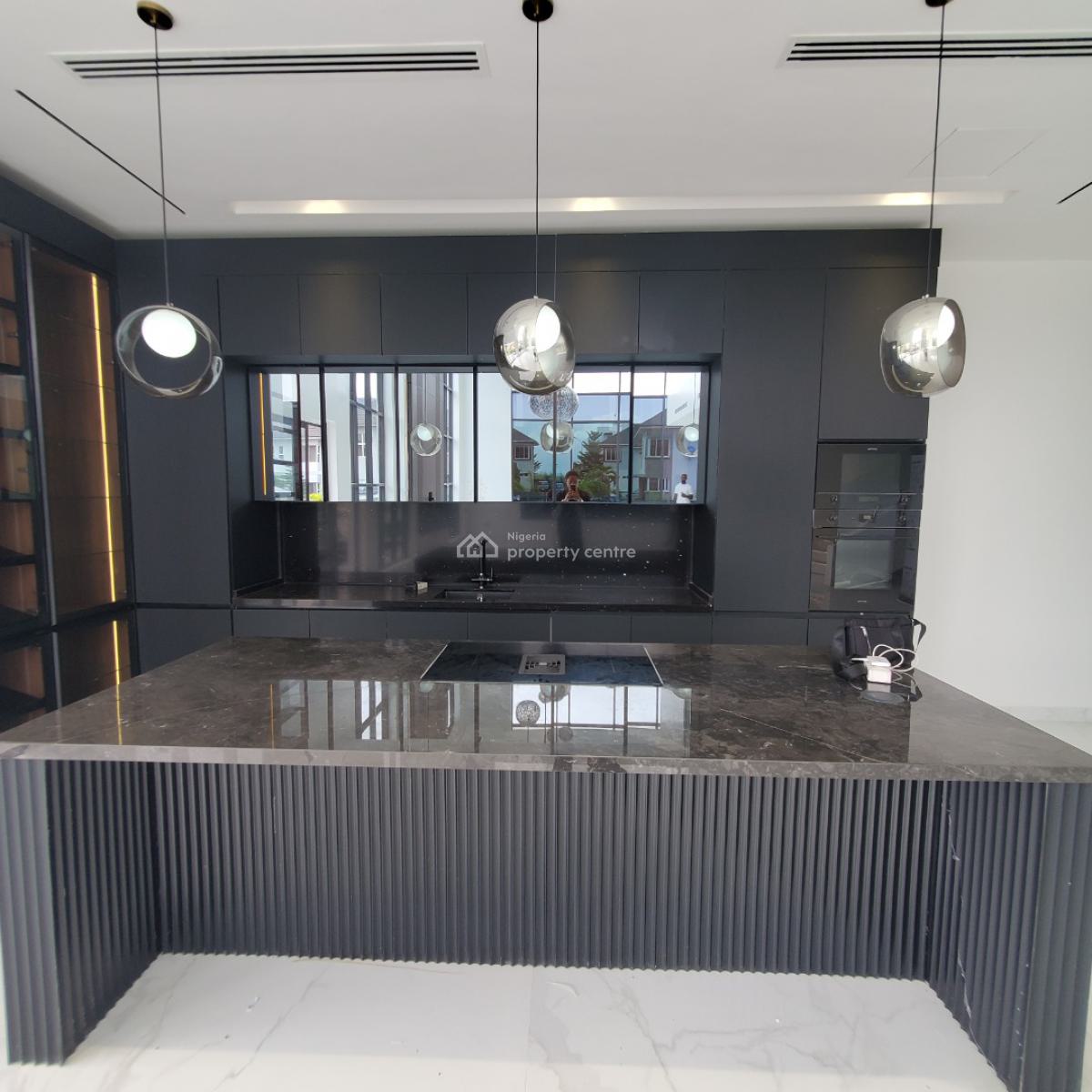 Exquisite  5 Bedroom Duplex Within a Secured Estate, Osapa, Lekki, Lagos, House for Sale