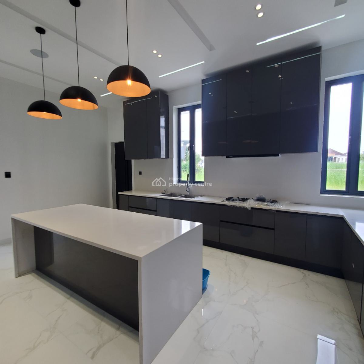 Exquisite  5 Bedroom Duplex Within a Secured Estate, Osapa, Lekki, Lagos, House for Sale