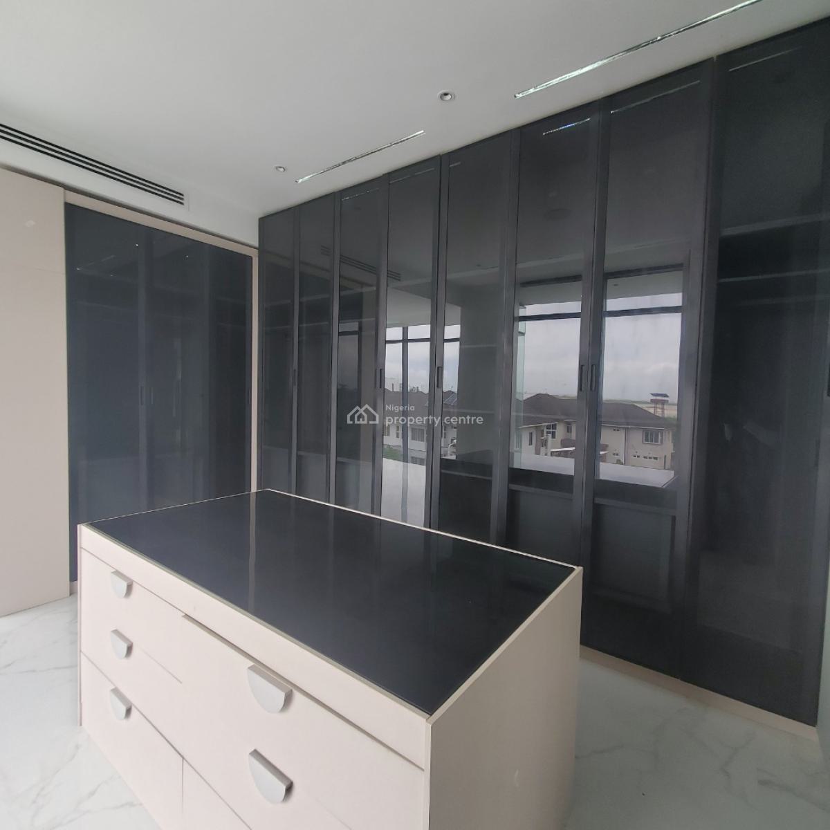 Exquisite  5 Bedroom Duplex Within a Secured Estate, Osapa, Lekki, Lagos, House for Sale