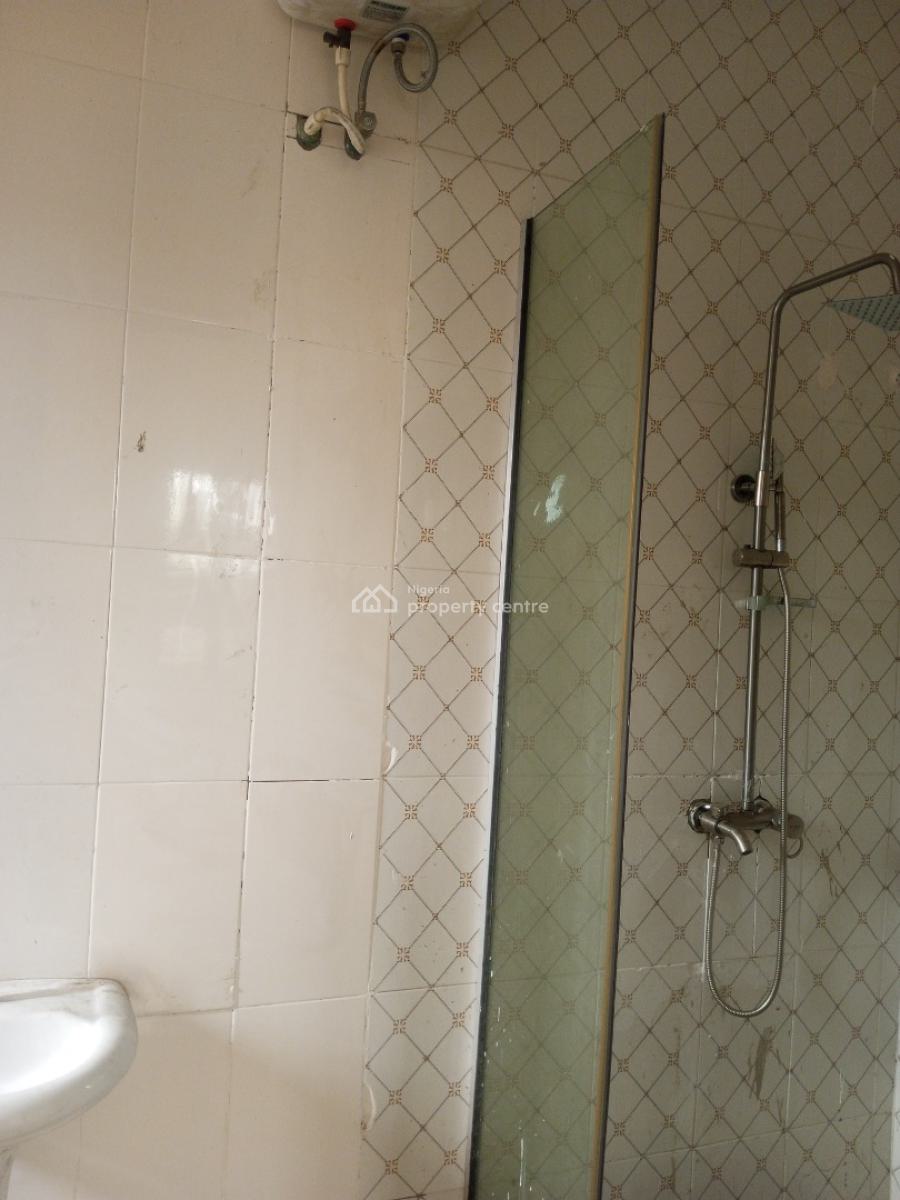 Neat and Clean 2 Bedroom in a Secured Estate, Badore, Ajah, Lagos, Flat / Apartment for Rent