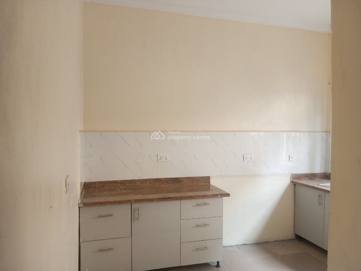 Neat and Clean 2 Bedroom in a Secured Estate, Badore, Ajah, Lagos, Flat / Apartment for Rent