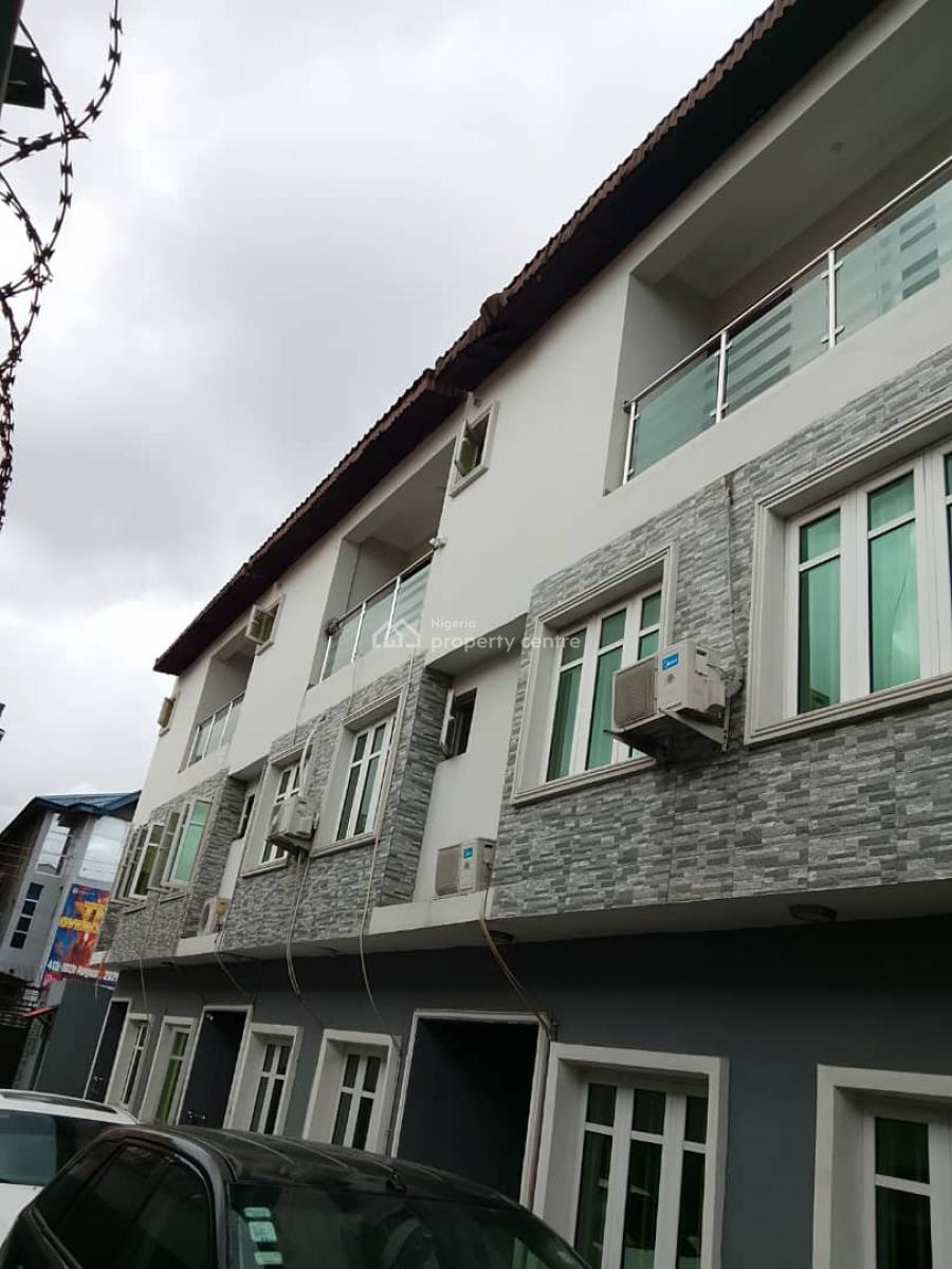 4 Bedroom Terrace Duplex with All Room Ensuite, Lawanson, Surulere, Lagos, Terraced Duplex for Sale