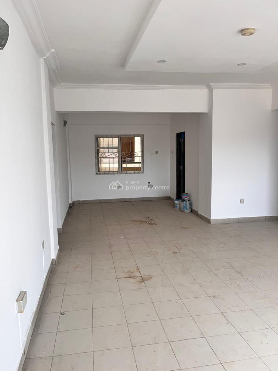 Modern 3-bedroom Apartment with Spacious Living Area, Abeokuta Street, Off Adekunle Street, Ebute Metta East, Yaba, Lagos, Flat / Apartment for Rent