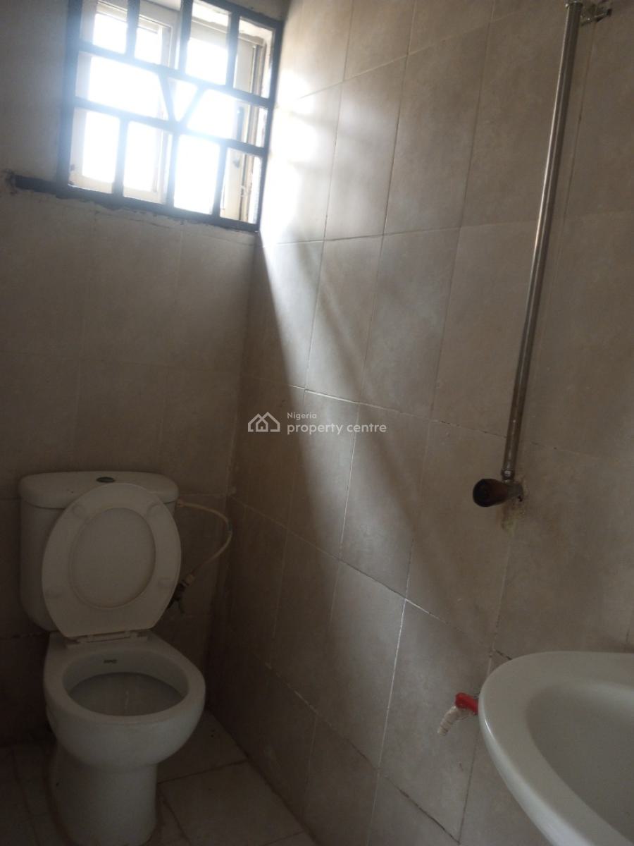 Sharp and Spacious 3 Bedroom in a Secured Estate, Badore, Ajah, Lagos, Flat / Apartment for Rent