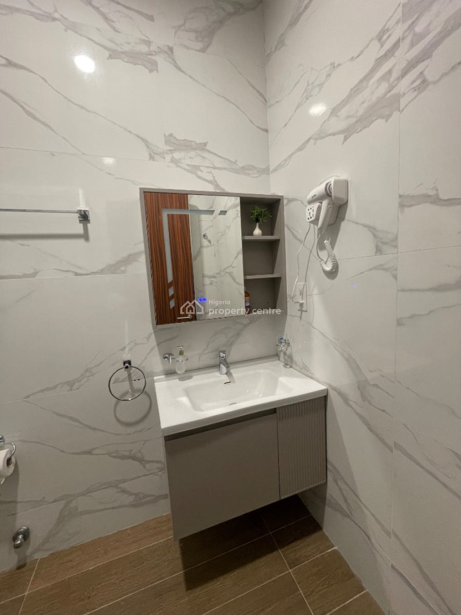 Chic Studio Apartment in Lekki, Plot 8 Qmb Builders Mart Road Lekki Phase 1, Lekki Phase 1, Lekki, Lagos, Self Contain (single Rooms) Short Let