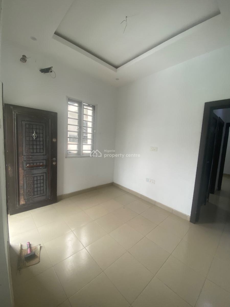 Sharp One Bed Upstairs with Portable Balcony, Lekki Scheme 2, Ajah, Lagos, Mini Flat (room and Parlour) for Rent
