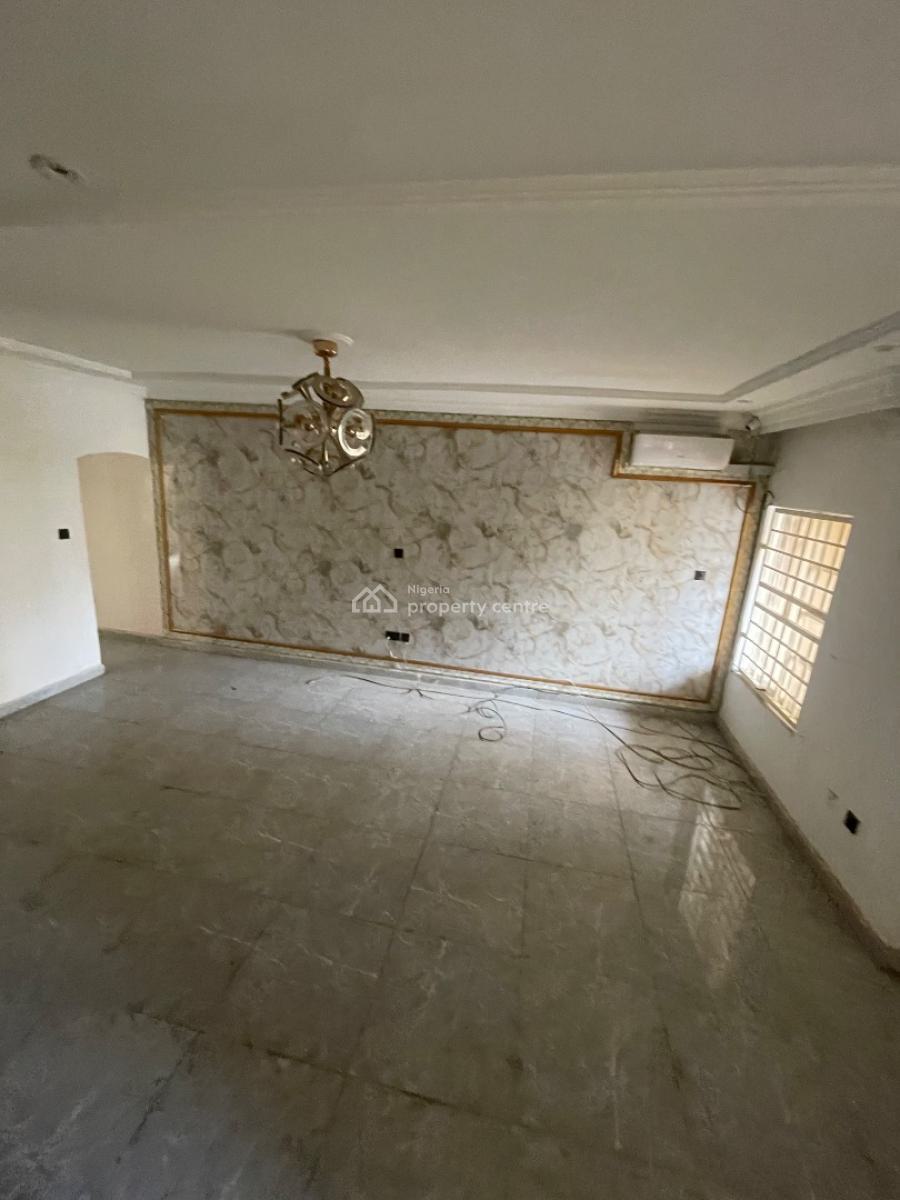 Standard Three Bedroom Terrace, Around Family Worship Center, Wuye, Abuja, Terraced Duplex for Rent
