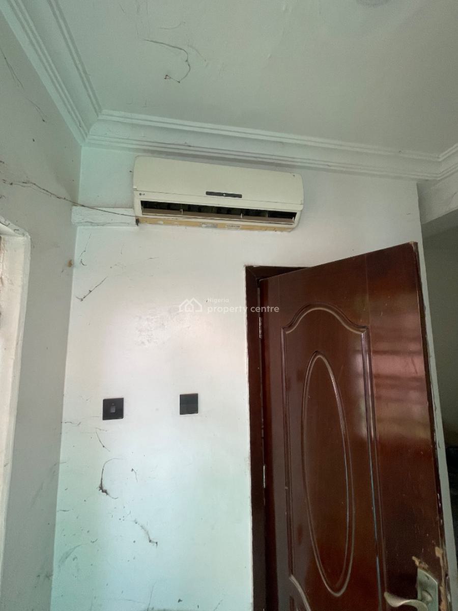 Standard Three Bedroom Terrace, Around Family Worship Center, Wuye, Abuja, Terraced Duplex for Rent