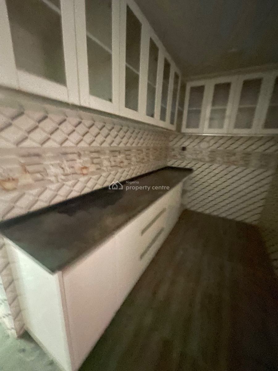 Standard Three Bedroom Terrace, Around Family Worship Center, Wuye, Abuja, Terraced Duplex for Rent