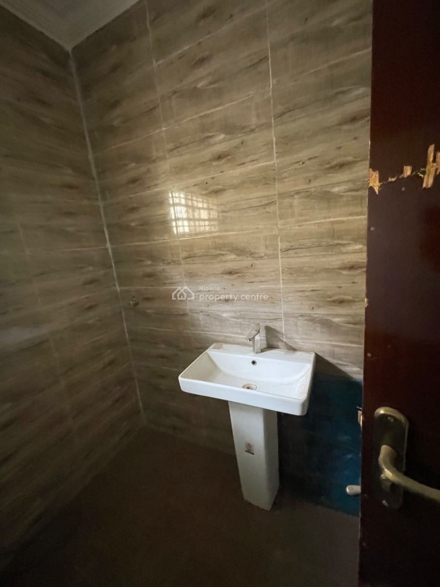 Standard Three Bedroom Terrace, Around Family Worship Center, Wuye, Abuja, Terraced Duplex for Rent