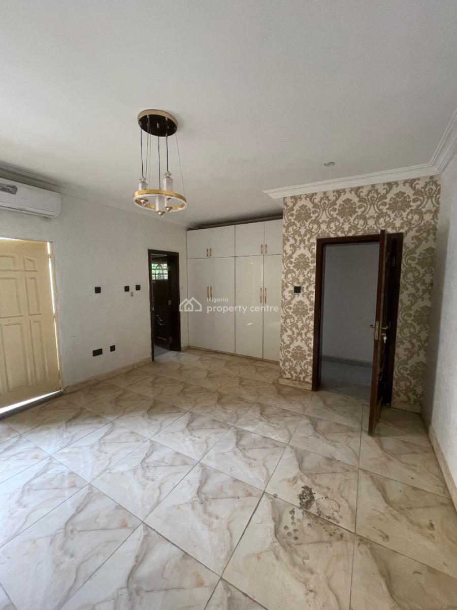 Standard Three Bedroom Terrace, Around Family Worship Center, Wuye, Abuja, Terraced Duplex for Rent