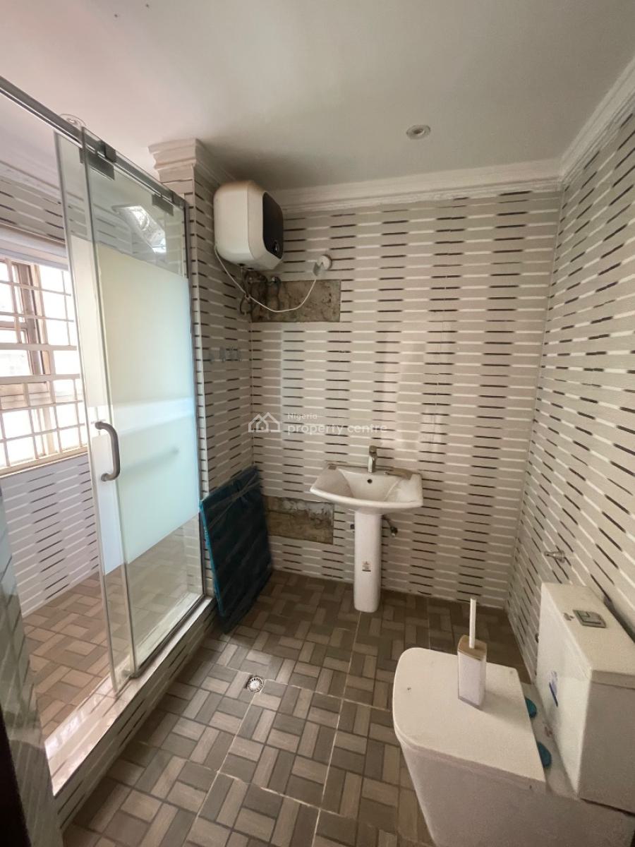 Standard Three Bedroom Terrace, Around Family Worship Center, Wuye, Abuja, Terraced Duplex for Rent