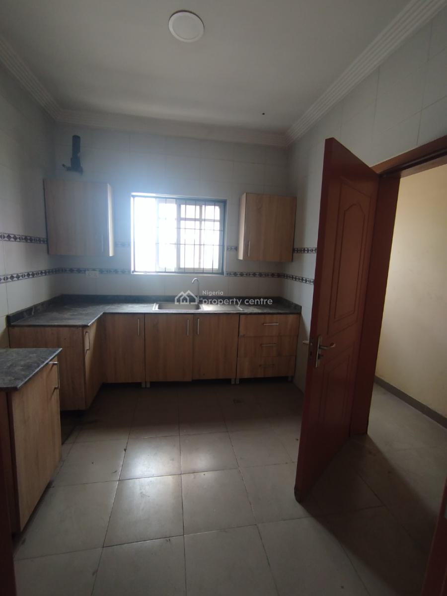 Well Maintained 2-bedroom Apartment on The 2nd Floor, Sangotedo, Ajah, Lagos, Flat / Apartment for Rent